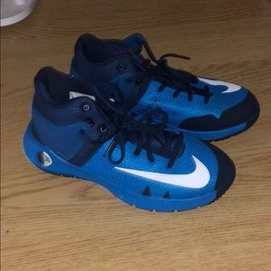 Boys Nike basketball shoes